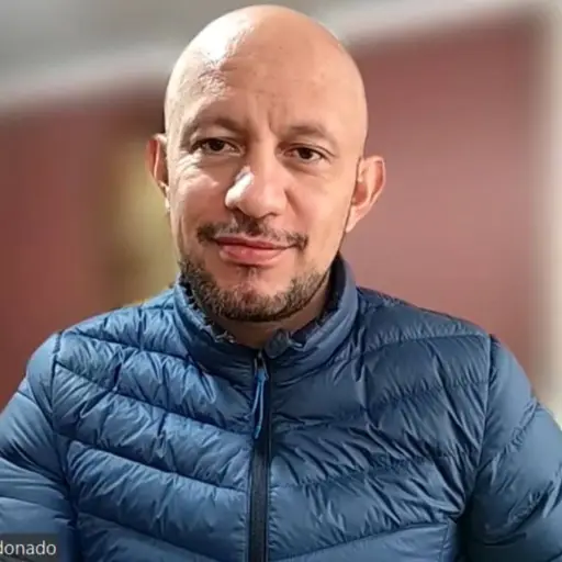 “No defenderé al CNE, ellos deben sustentar el adelanto de elecciones”, dice el asambleísta de ADN, Andrés Castillo