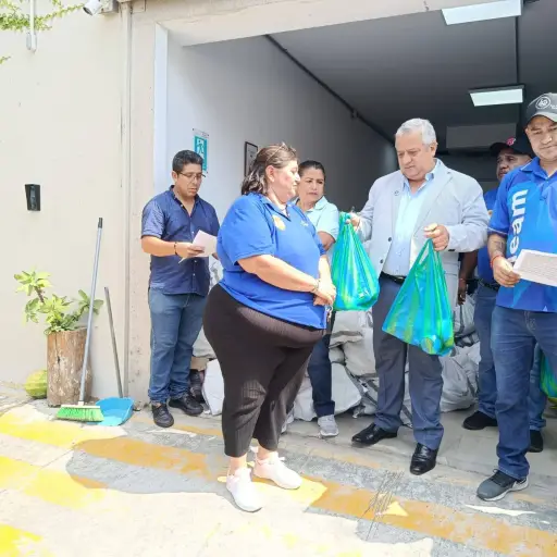  ULEAM entrega apoyo a 350 trabajadores del Código de Trabajo y LOSEP