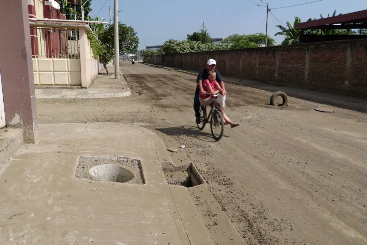 Más de un mes sin obreros: preocupación por obra inconclusa en Portoviejo, producción El Diario