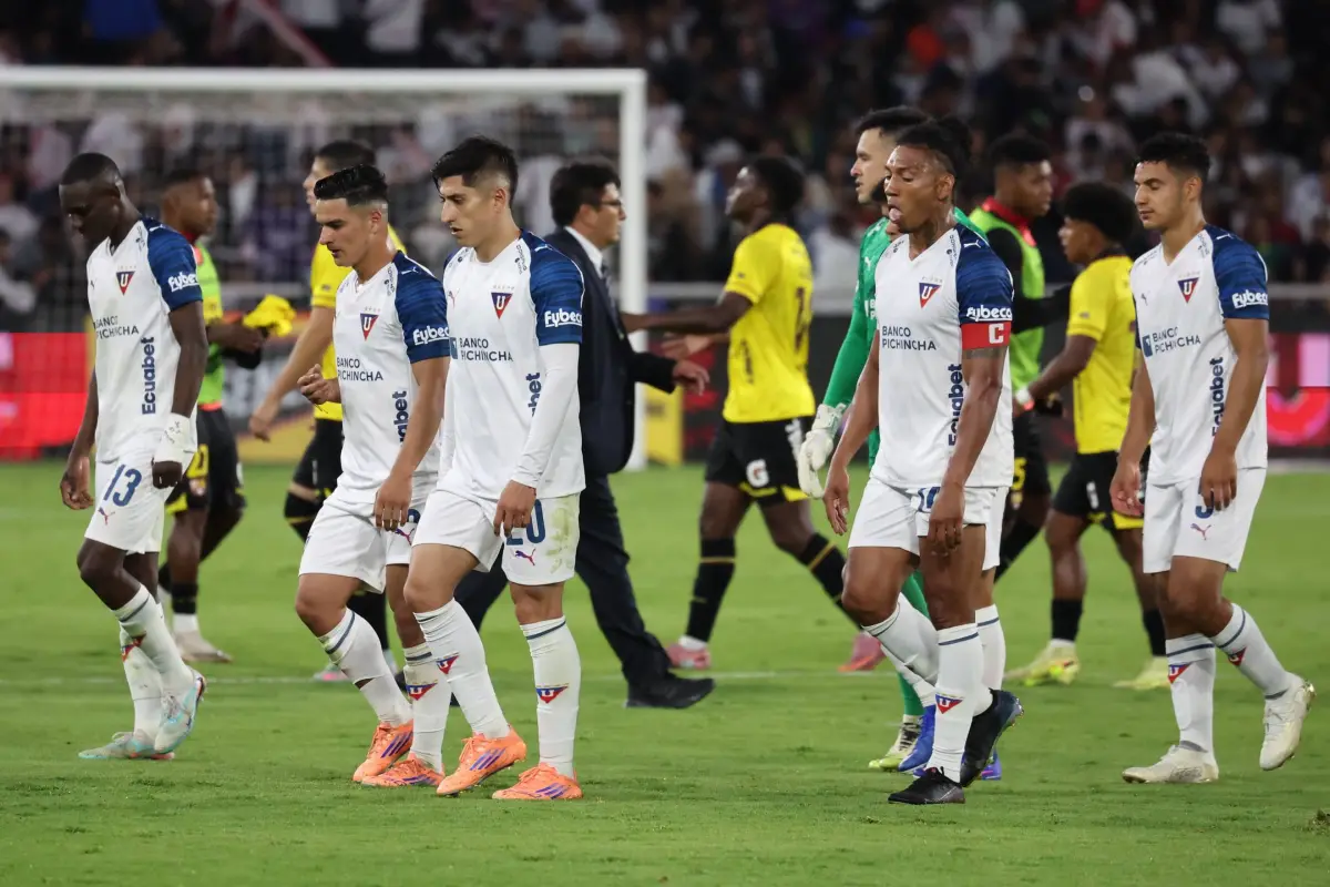 Liga de Quito recibe fuerte multa tras el choque ante Barcelona