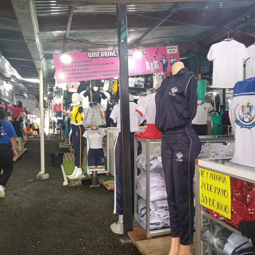 Feria Estudiantil abre en Santo Domingo con 60 comerciantes y control de precios