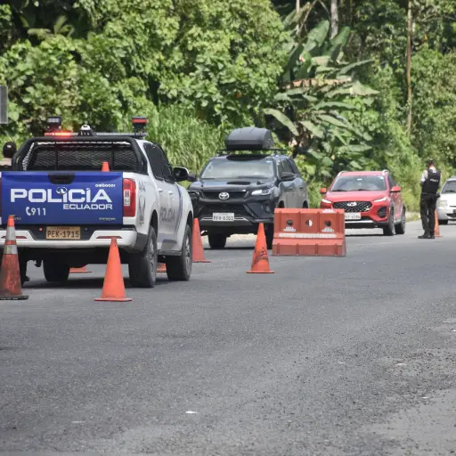 Cierre vial en la Alóag - Santo Domingo por obras, el 15 de abril