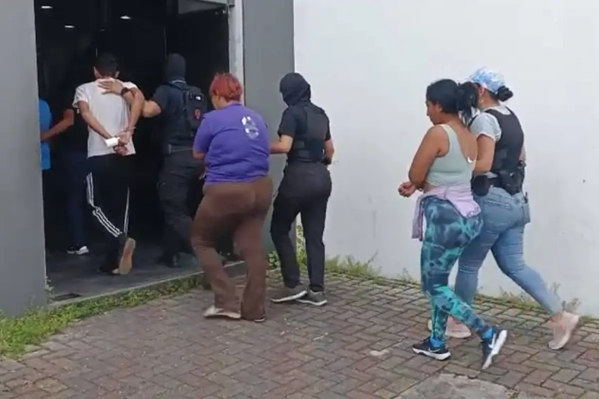 Operativo Apolo 15 en Los Ríos deja siete detenidos por microtráfico y tenencia de armas