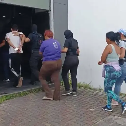 Operativo Apolo 15 en Los Ríos deja siete detenidos por microtráfico y tenencia de armas