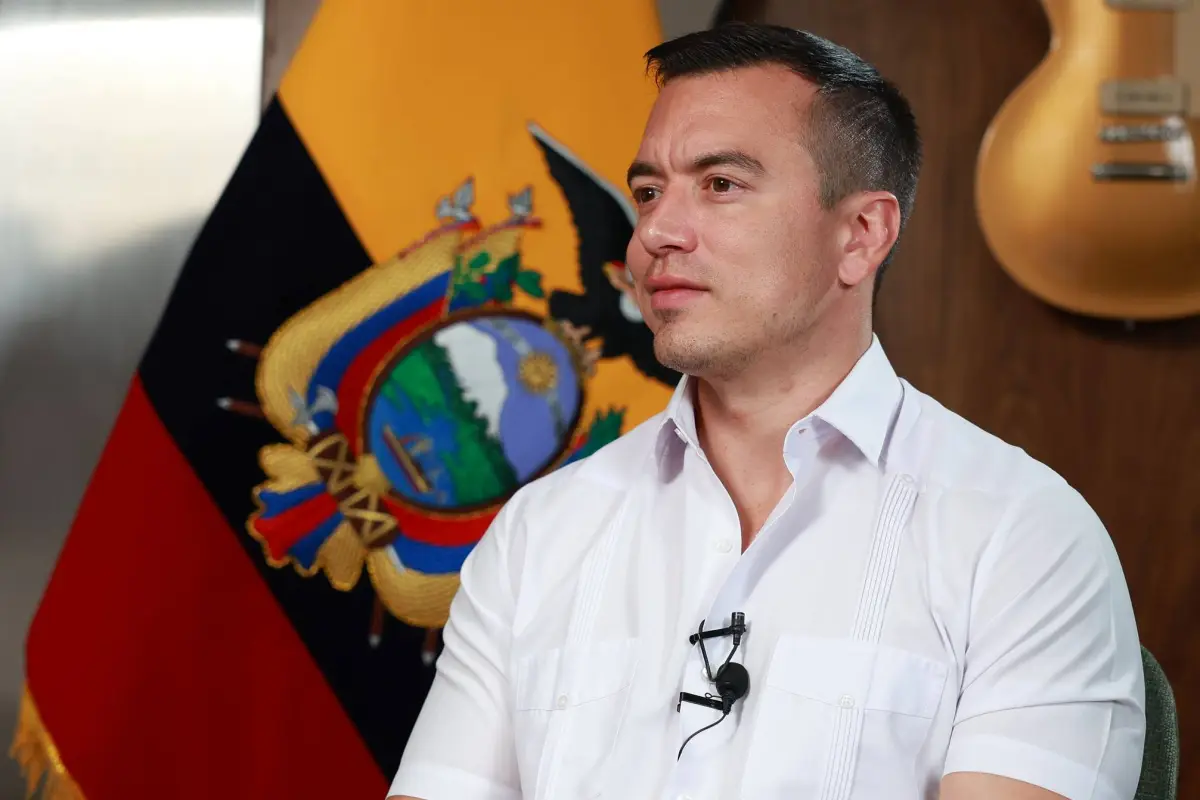 Daniel Noboa firma el Decreto 356 de reforma a la Ley de Contratación Pública