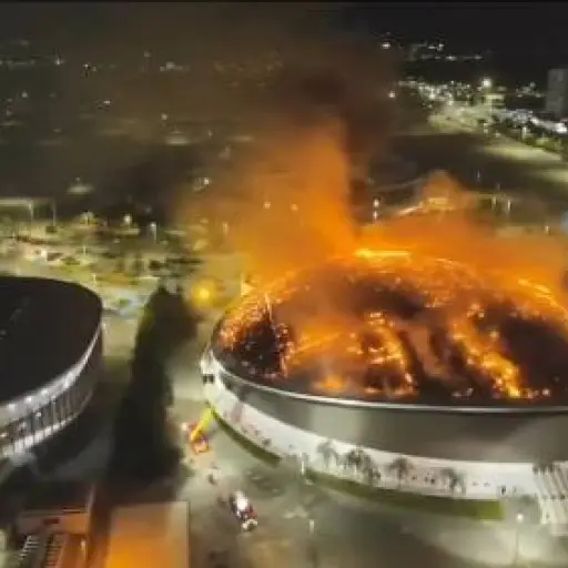 Incendio afecta el 50% del techo del velódromo olímpico de Río de Janeiro