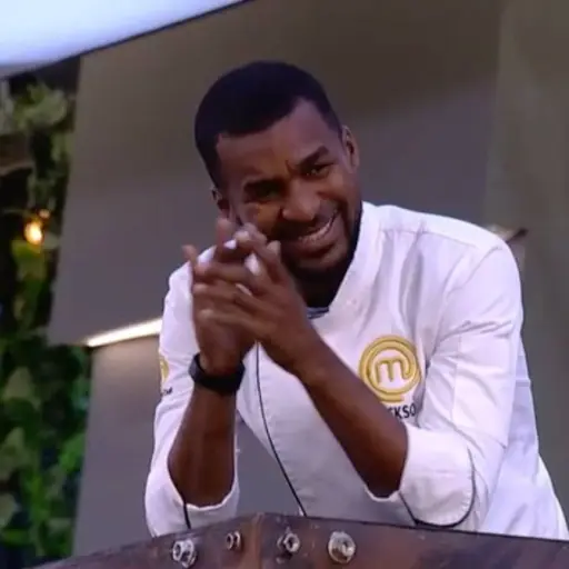 Frickson Erazo asegura el primer cupo a semifinales en MasterChef Celebrity Ecuador