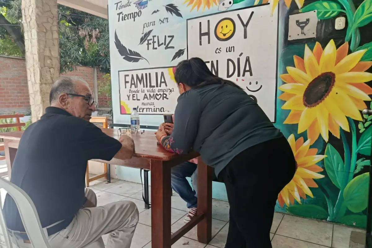 Baja afluencia inicial en cambio de domicilio electoral en Manta., El Diario