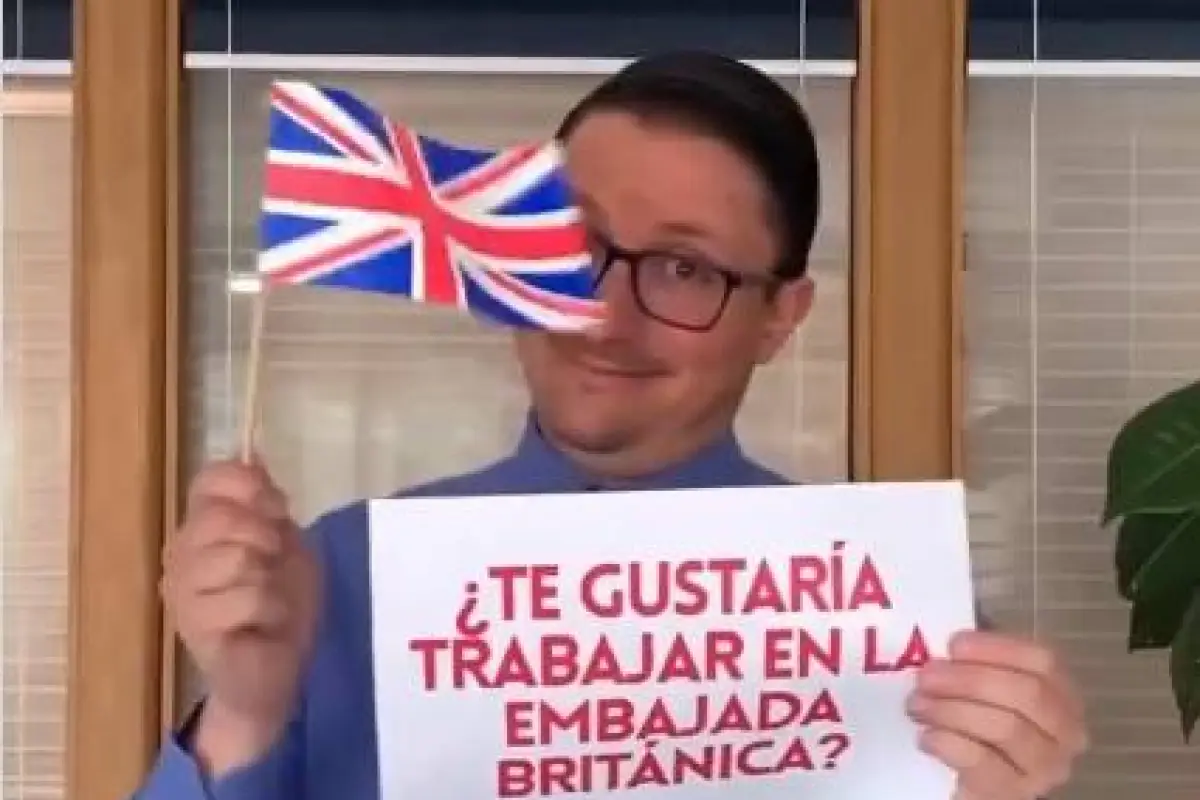 Embajada Británica abre pasantía en Quito con pago mensual