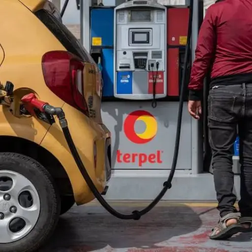 Gobierno de Colombia anuncia incremento en el precio de los combustibles por conflicto en Irán