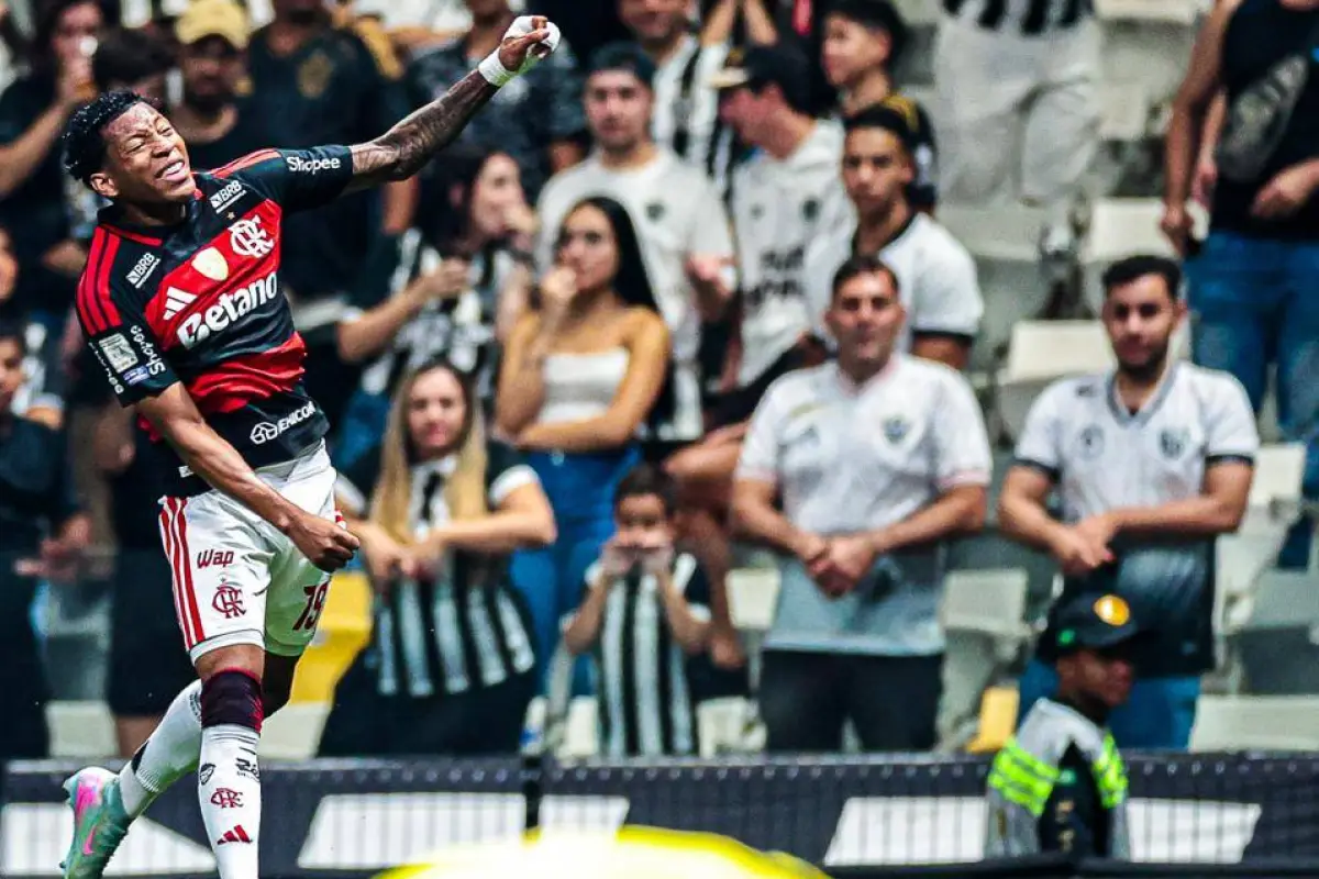 Gonzalo Plata celebra su gol ante Atlético Mineiro
