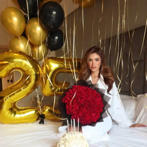 Andrea Aguilera celebra sus 25 años desde Dubái y comparte imágenes con sus seguidores