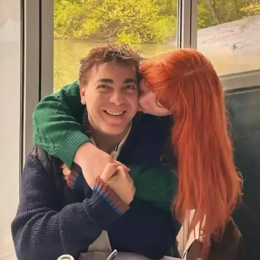 Cristian Castro confirma relación con la empresaria Victoria Kühne