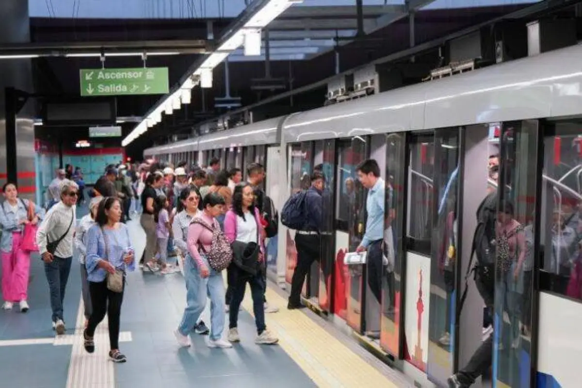 Metro de Quito registra uso masivo y se posiciona como eje del transporte capitalino