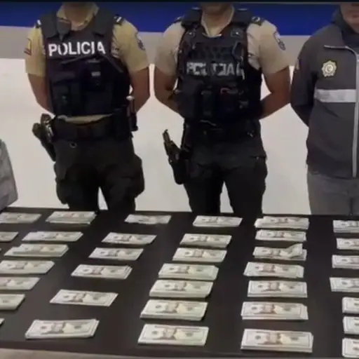Operativo en Quito deja decomisos de armas, droga y decenas de detenidos