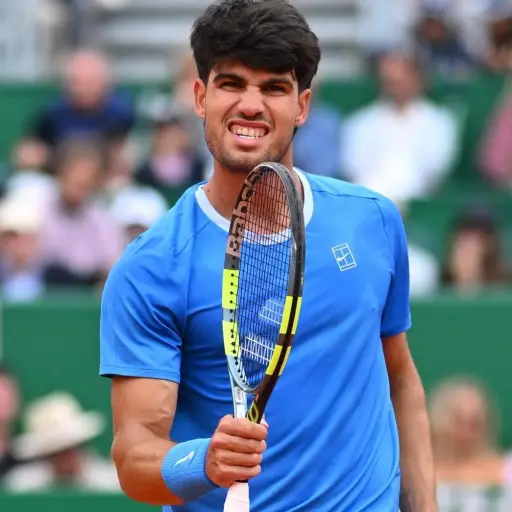 El tenista español Carlos Alcaraz se baja de Roland Garros tras confirmar la gravedad de su lesión  