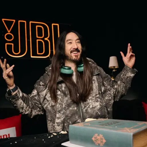 Quito vibra al ritmo de Steve Aoki en megafestival electrónico