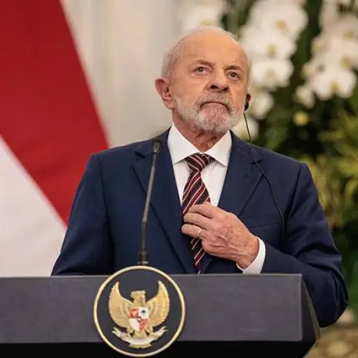 Luiz Inácio Lula da Silva es intervenido para retirar un carcinoma cutáneo en la cabeza
