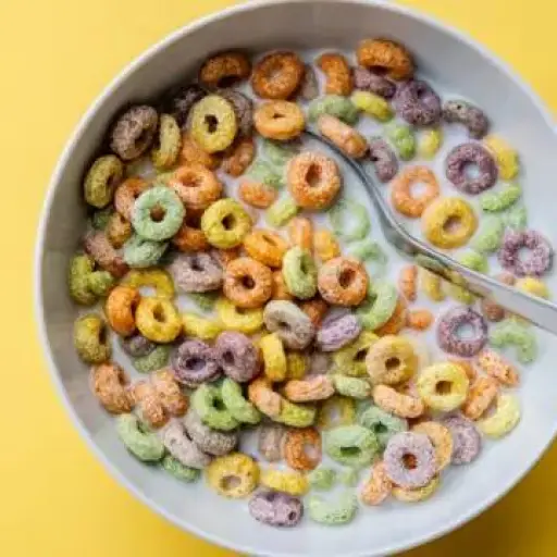Desayunos altos en azúcar: riesgos para la salud y el rendimiento diario