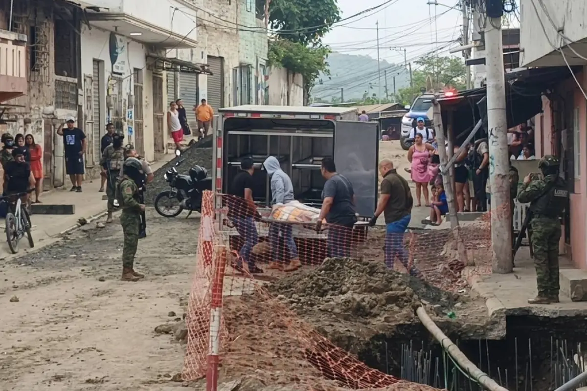 La Policía se encargó de realizar el levantamiento en el centro de la parroquia Picoazá de Portoviejo., Redes