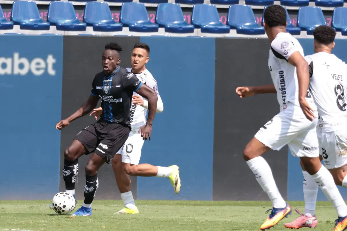 Independiente del Valle venció por 2-1 a Leones FC y retomó el liderato