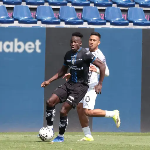 Independiente del Valle remonta 2-1 ante Leones y se ubica como líder de la LigaPro  