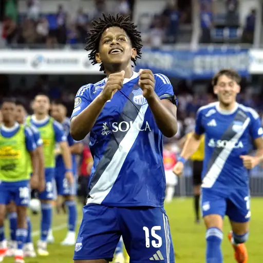 Luis Fragozo, de 16 años, da la victoria a Emelec ante Liga de Quito en el George Capwell