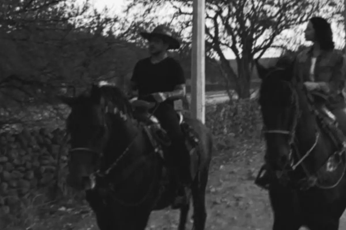 ¿Qué pasa con Christian Nodal y Ángela Aguilar? Imágenes de los artistas ponen fin a los rumores.