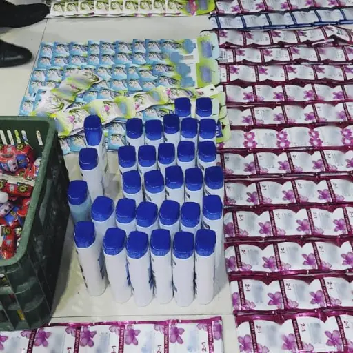 Quito Arcsa decomisa más de 3.300 cosméticos irregulares en operativo en San Roque