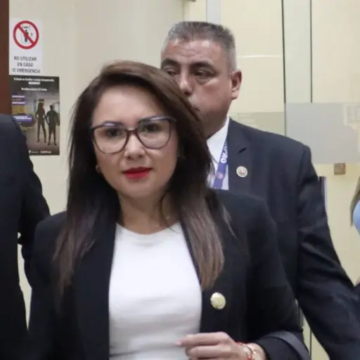 Ministra de Gobierno dialogará con el sector exportador ante la implementación del toque de queda en Ecuador