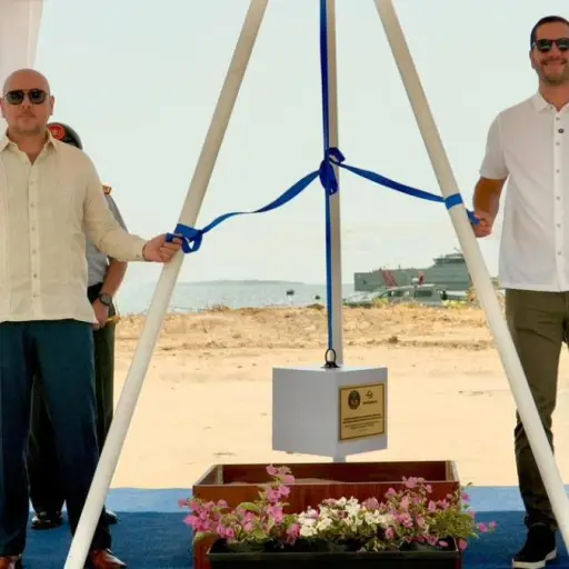 Ecuador inicia construcción de estación naval en Posorja, parroquia rural de Guayaquil, para combatir el narcotráfico