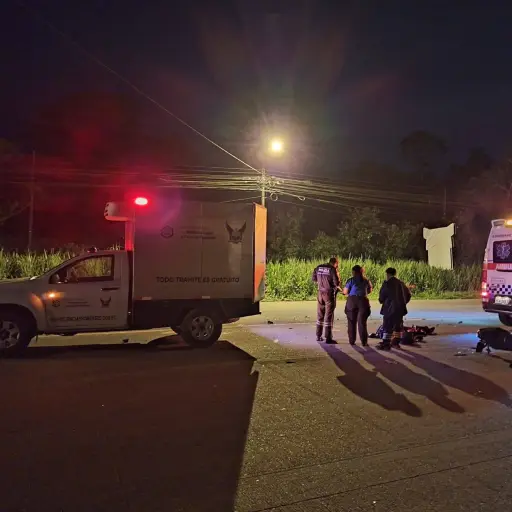 Una madrugada fatal: dos motociclistas pierden la vida en distintos siniestros