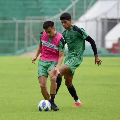 Raúl Duarte define rotación en Liga de Portoviejo para debut en Copa Ecuador frente a Independiente Azogues