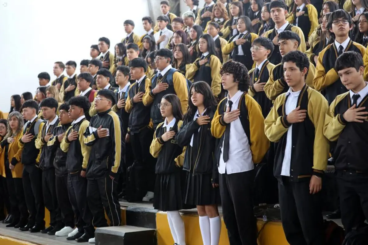 El sistema educativo de Ecuador estrena un nuevo régimen de convivencia que redefine las sanciones escolares