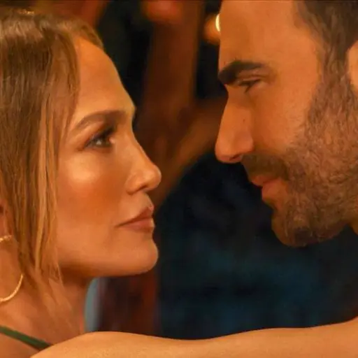 Jennifer Lopez regresa a la comedia romántica con Romance de oficina