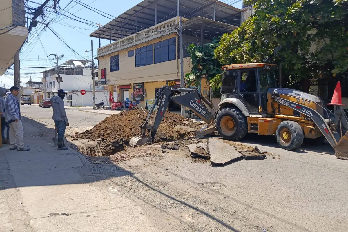 Contratista del Grupo 1 normaliza el abastecimiento de agua en manzana clave del circuito 75., El Diario