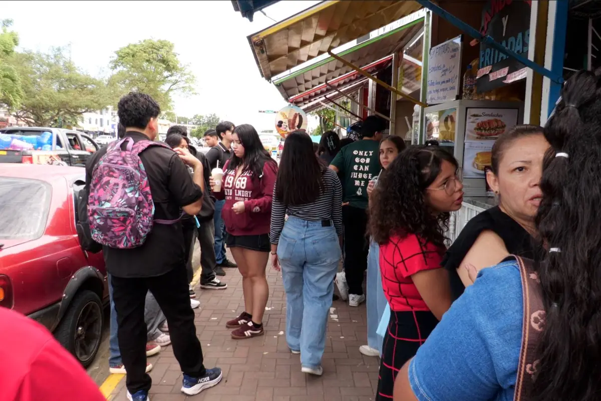 Inicio de clases en la UTM impulsa comercio y movilidad en avenida Urbina
