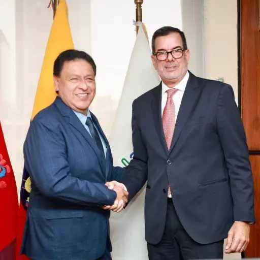 Ministerio de Trabajo levanta impedimento a Jaime Bernabé Erazo en menos de cinco horas para asumir como ministro de Salud  