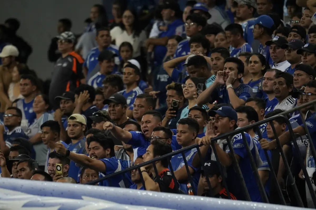 LigaPro multa a Emelec y cierra la parte baja de la tribuna San Martín para el partido ante Liga de Quito