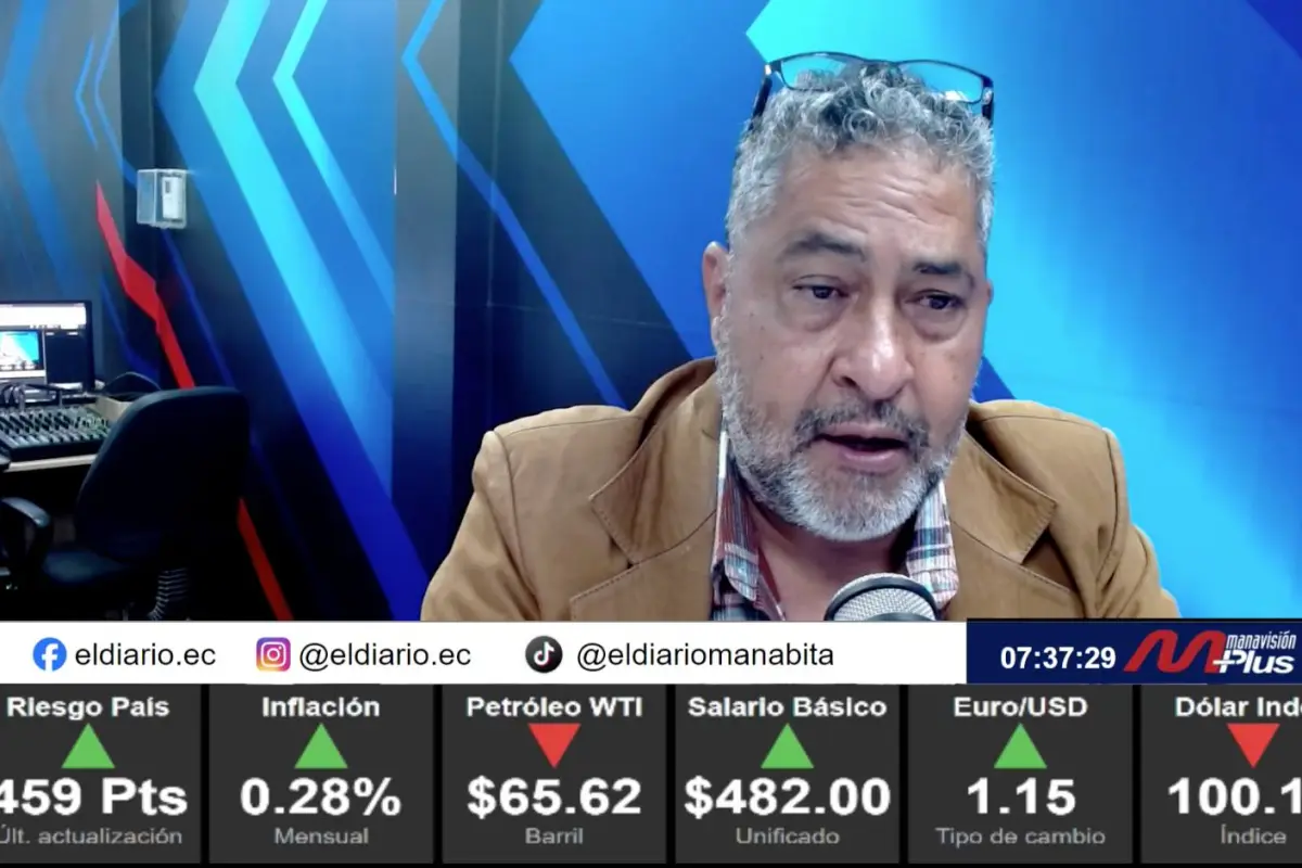 Washington Macías, presidente del Colegio de Médicos de Manabí, abordó temas como las desvinculaciones en el sistema de salud y la situación actual del sector sanitario., El Diario.