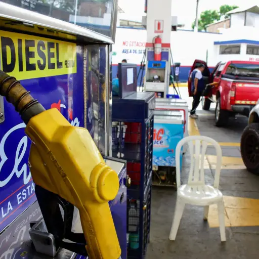 Distribuidores alertan sobre posible desabastecimiento de diésel en Manabí