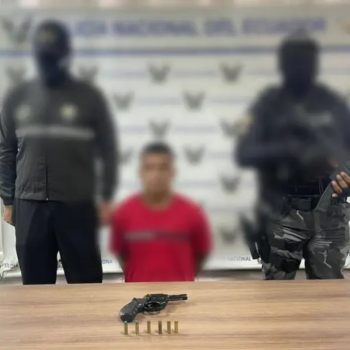 Operativo “Atlas” en Los Ríos: Retiran arma y municiones a presunto miembro de banda criminal vinculada al sicariato