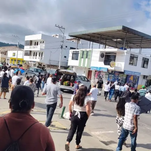 El último adiós en San Vicente: así transcurrieron los funerales tras la masacre que sacudió a Manabí