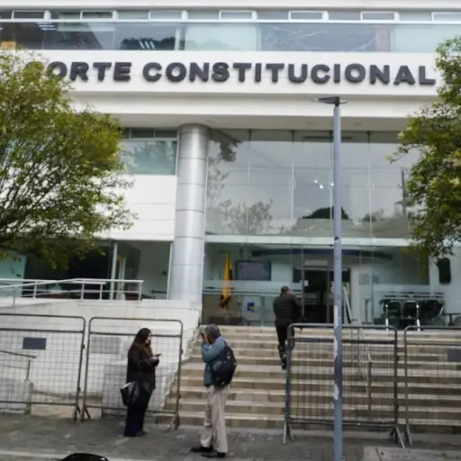 La Corte Constitucional ratifica validez del acuerdo de inversión entre Ecuador y Emiratos Árabes Unidos