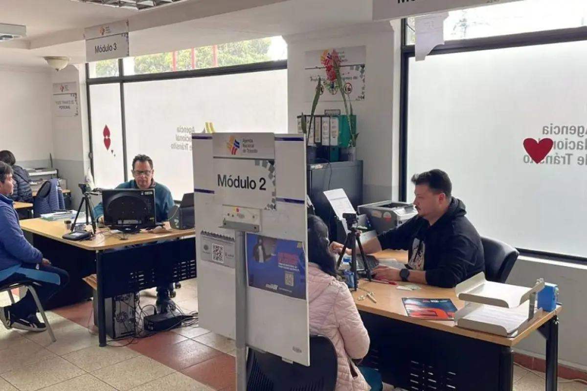 Alerta en Ecuador por filtración masiva de 17 millones de registros de la Agencia Nacional de Tránsito (ANT).