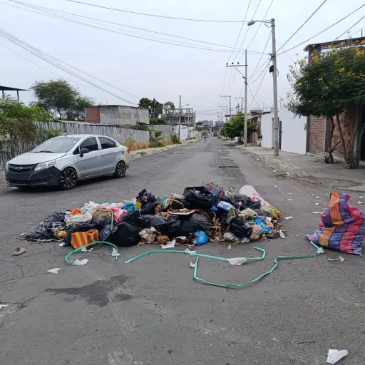 Alcaldesa de Manta solicita licencia de diez días en medio de crisis sanitaria por acumulación de basura