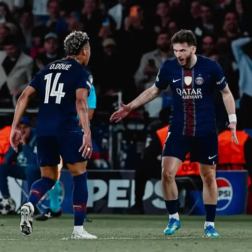 Paris Saint-Germain con Pacho se impone por 5-4 ante Bayern Múnich en el Parque de los Príncipes