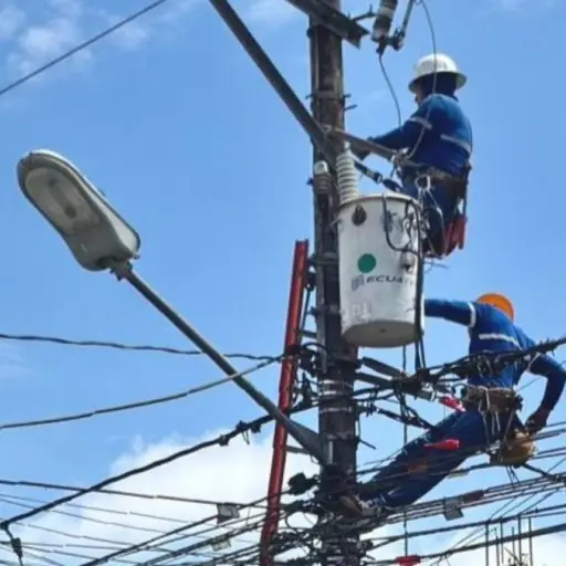 Cnel anuncia cortes de luz programados en la provincia de Guayas por obras de mejora eléctrica este 3 de mayo