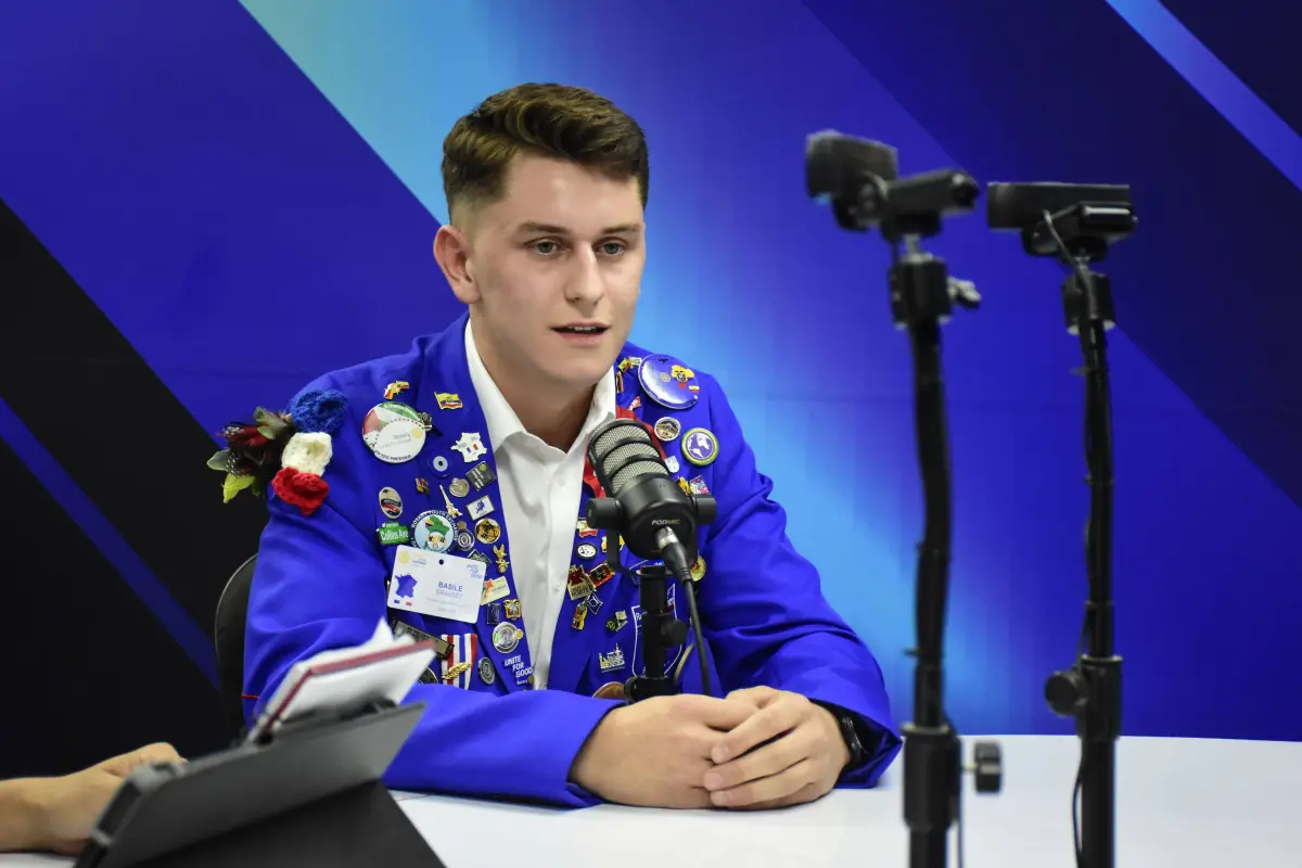 Basile Grasset, estudiante de intercambio del programa Rotary Club, compartió su experiencia en entrevista con Manavisión Plus., El Diario.