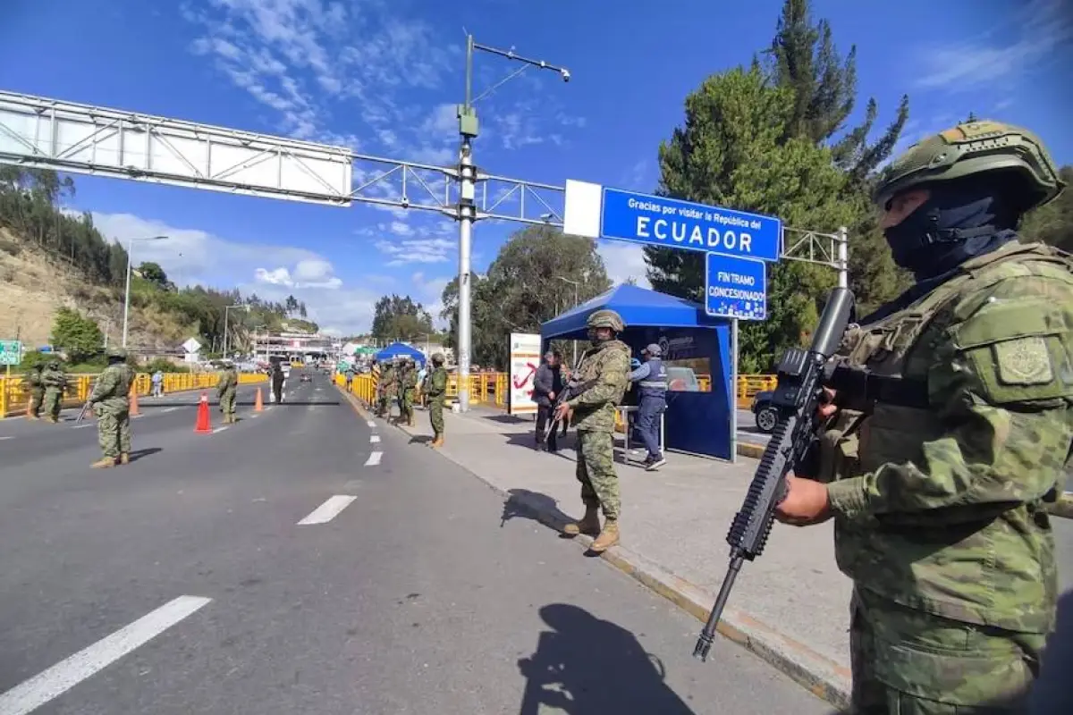 Militares en la frontera colombo-ecuatoriana., Cortesía
